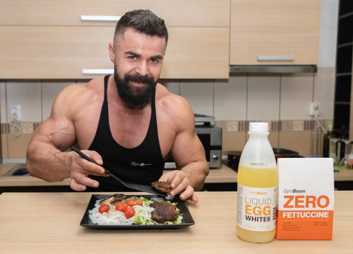 Ако се опитвате да отслабнете, не е добре да се храните с твърде много рафинирани въглехидрати и с обработени храни.