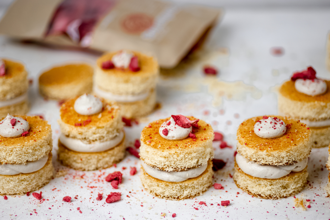 Мини кексчета с крем от извара 