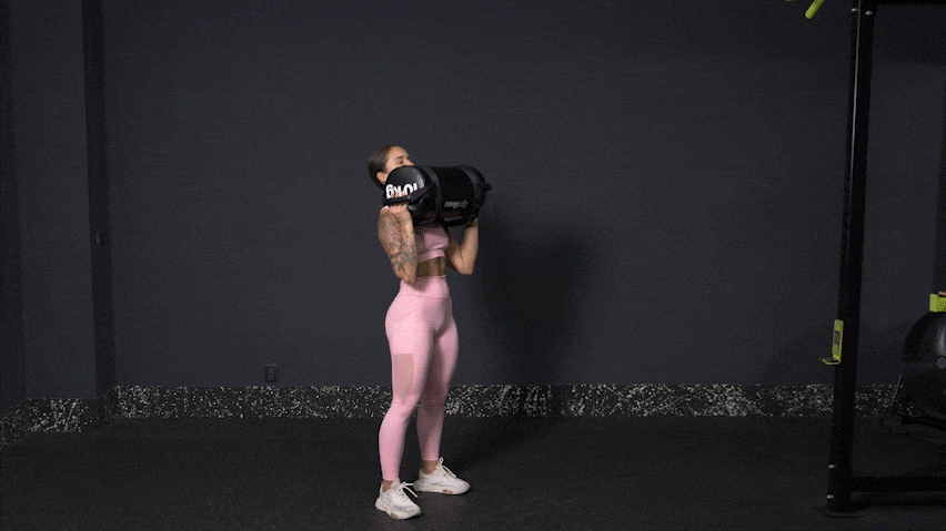 Как да изпълнявате раменната преса с чанта за тренировки Power Bag? Как да изпълнявате раменната преса с чанта за тренировки Power Bag?