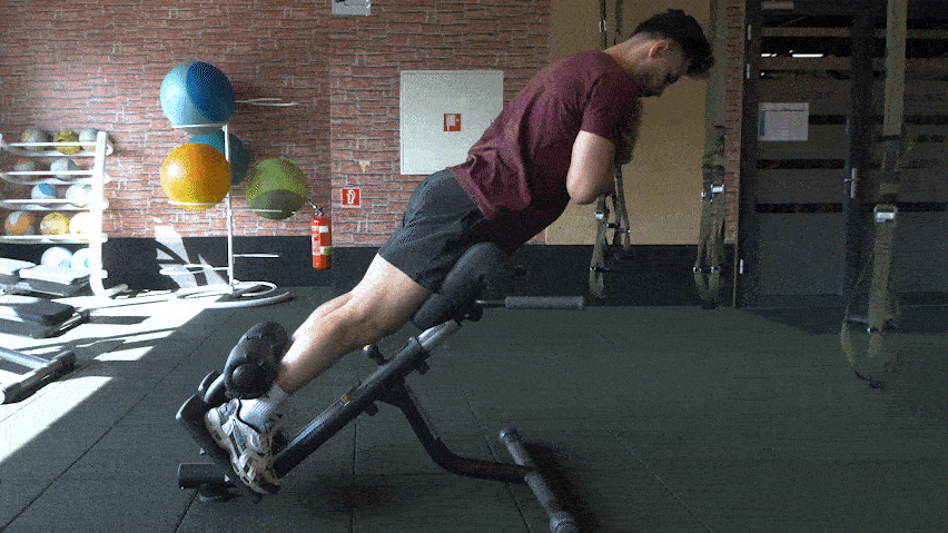 Как се изпълнява упражнението Хиперекстензия (Hyperextension)?