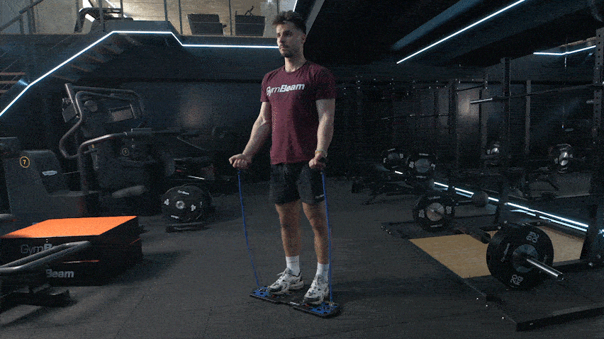 Бицепсови сгъвания с помощта на разширители