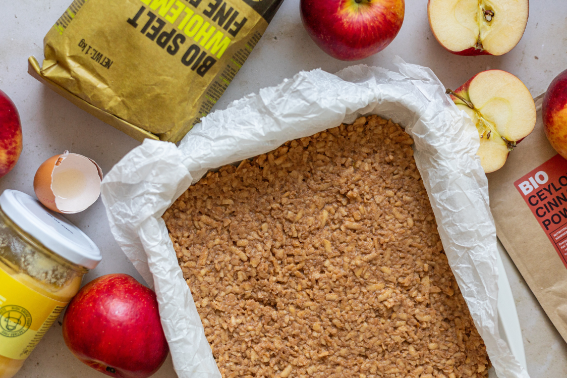 Moist apple slice with protein - apple layer
