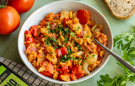 Фитнес рецепта: Зеленчукова яхния с яйца