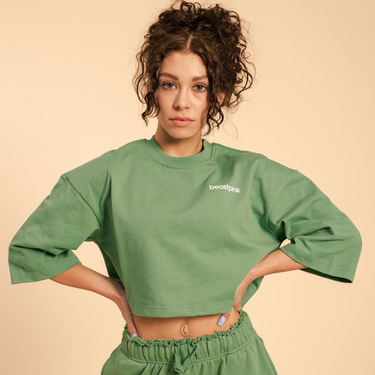 Дамска тениска Cropped Serenity Olivine - BeastPink