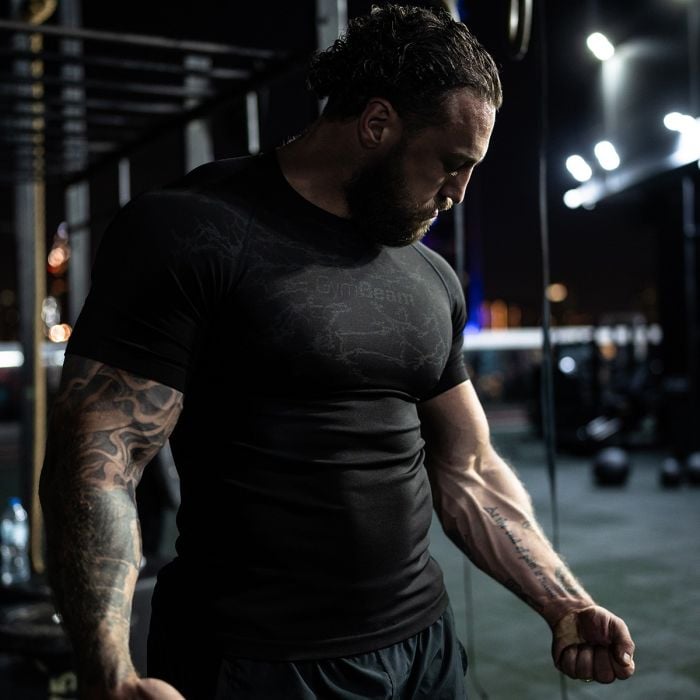 Безшевна тениска Static Black - GymBeam M