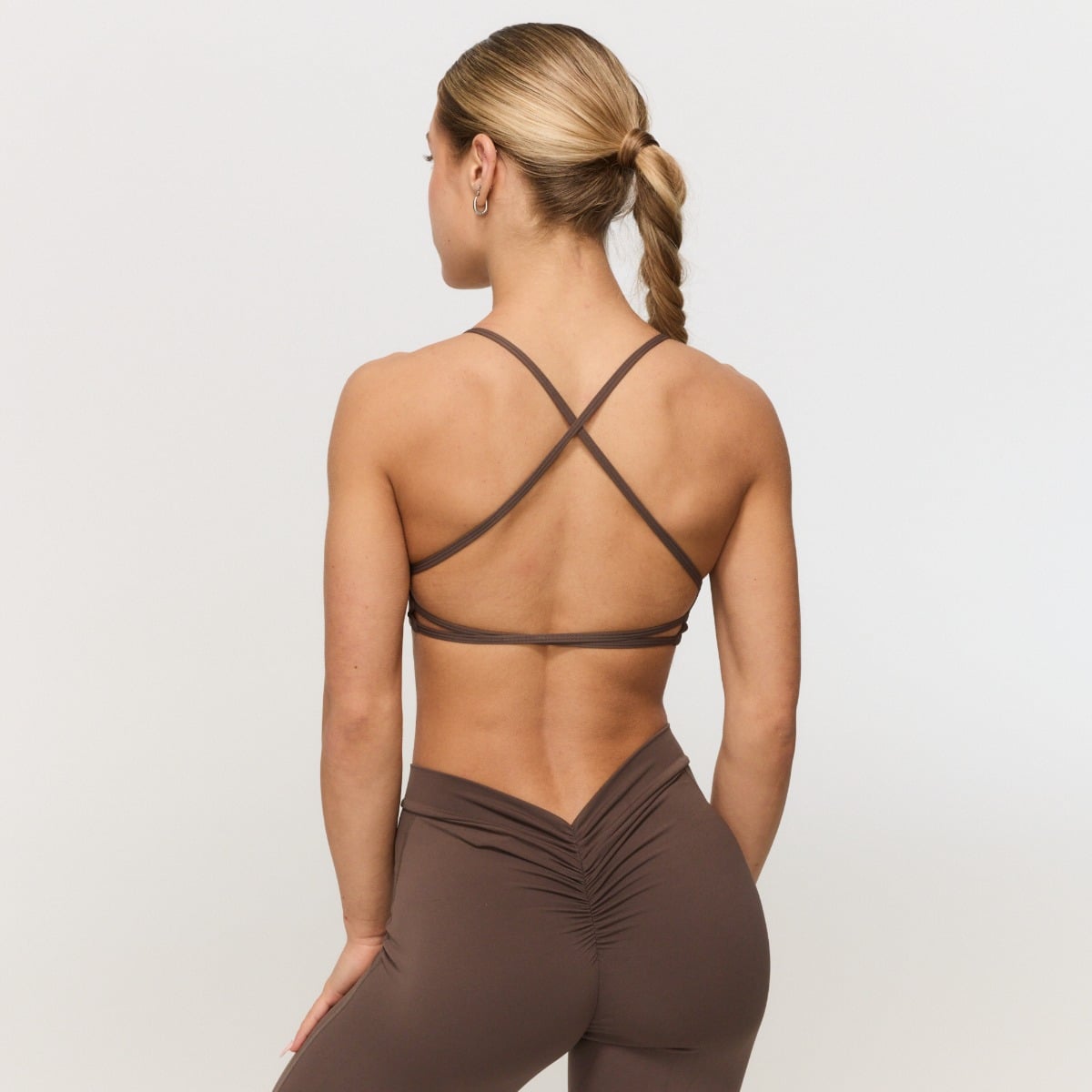 Спортен сутиен Fierce Cappuccino - GymBeam