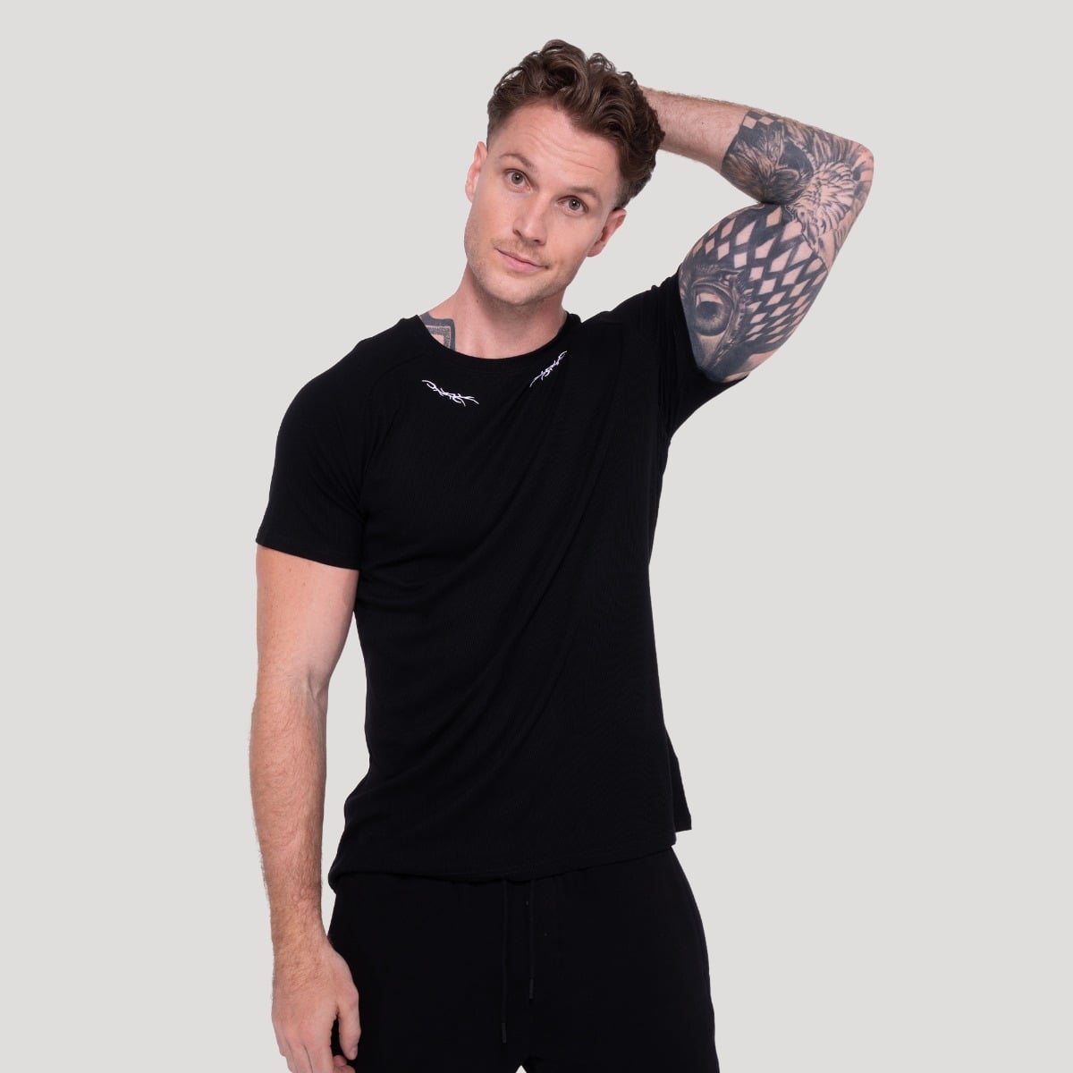 Тениска Tribal Ribbed Black - GymBeam