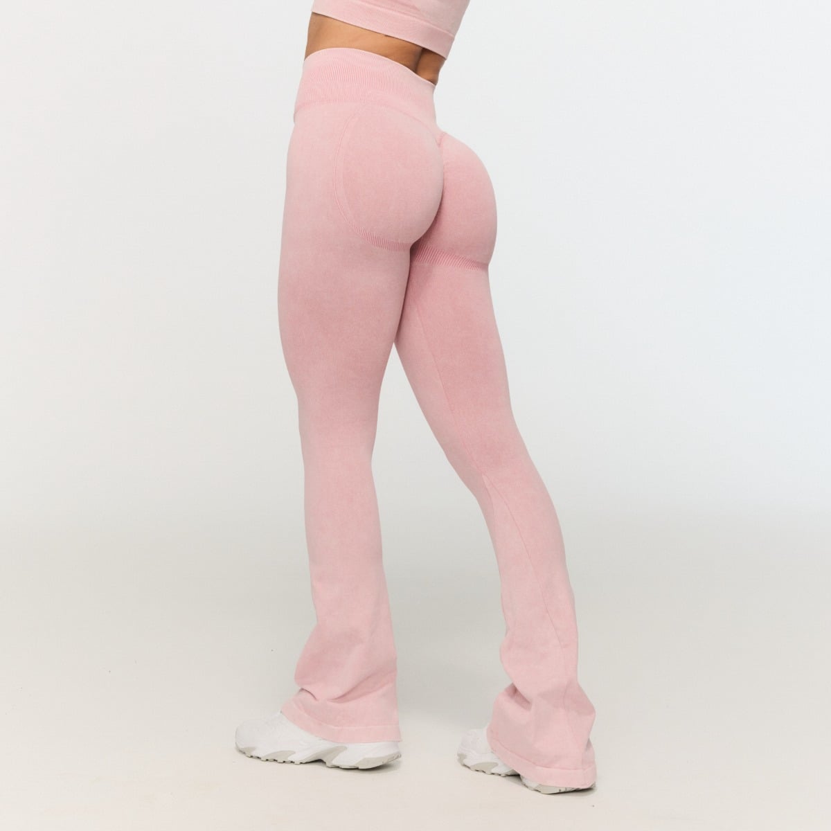 Дамско безшевно долнище Fierce Baby Pink - GymBeam