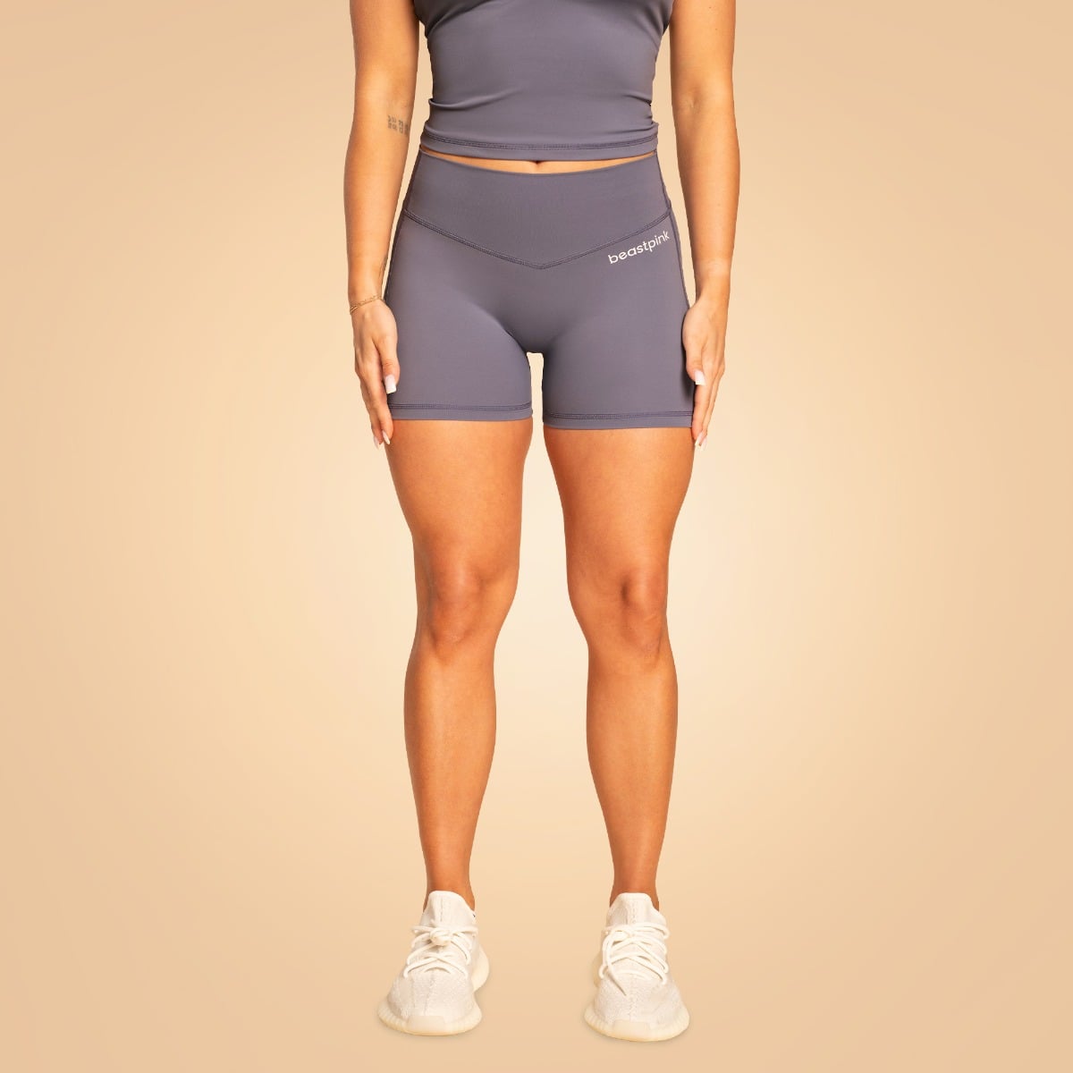 Дамски къси панталони Grace Granite - BeastPink